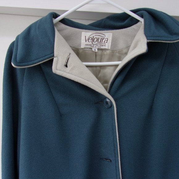 VELOURA WOMENS COAT SIZE 16 PERFECT CONDITION - Picture 3 of 5